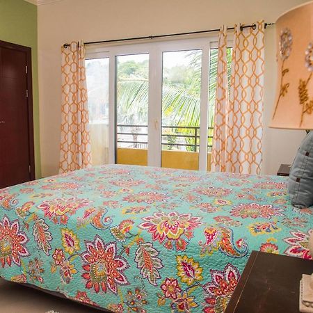 Appartamento Maribella@Crystal Cove Ocho Rios Stanmore Grove Esterno foto