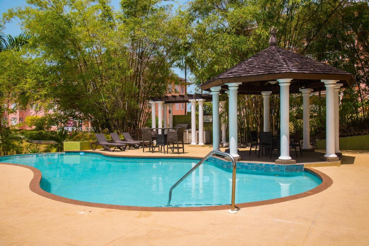 Appartamento Maribella@Crystal Cove Ocho Rios Stanmore Grove Esterno foto